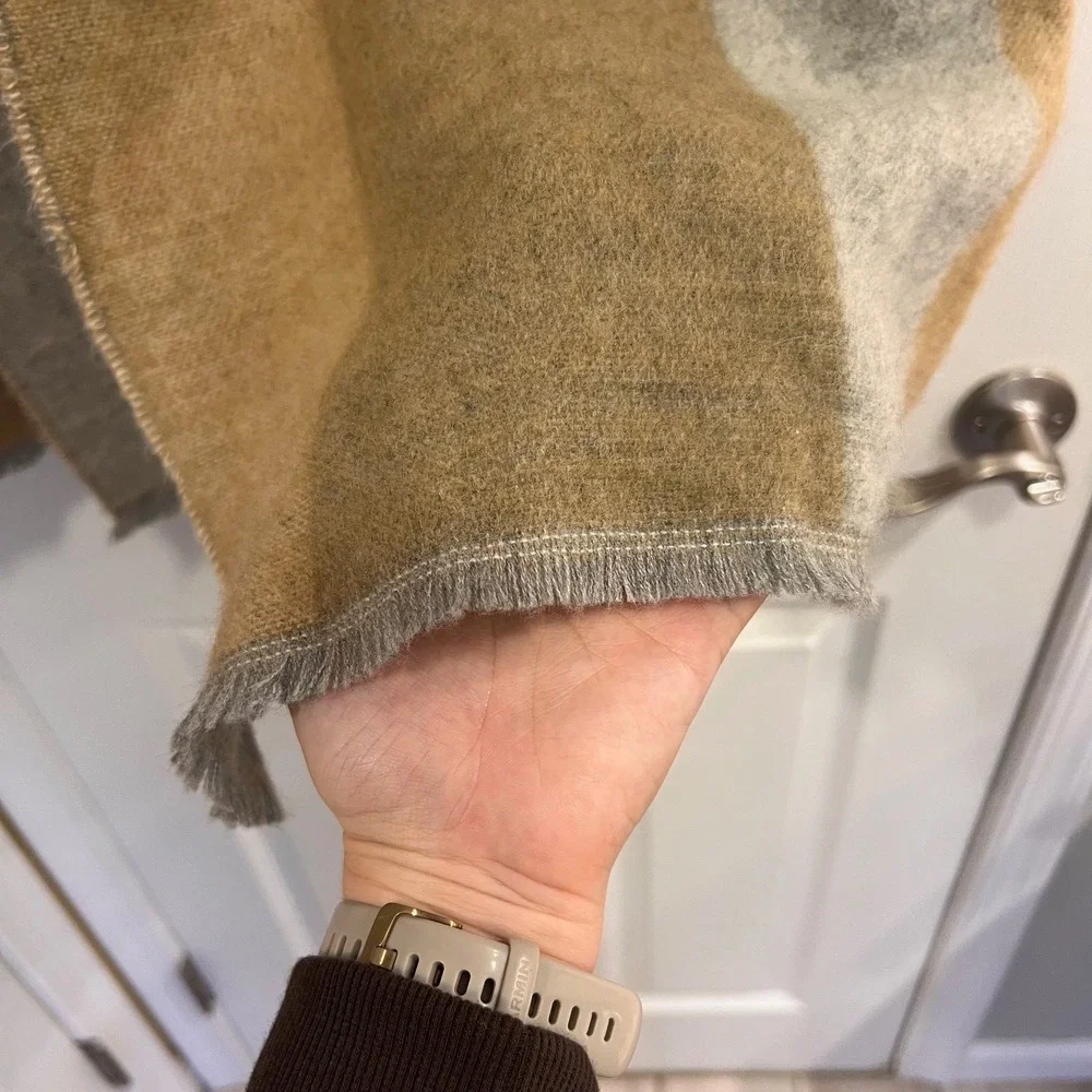 ZARA Women's‎ Oversized Blanket Scarf